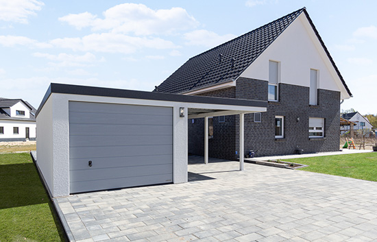 Kombination Garagen/Carport